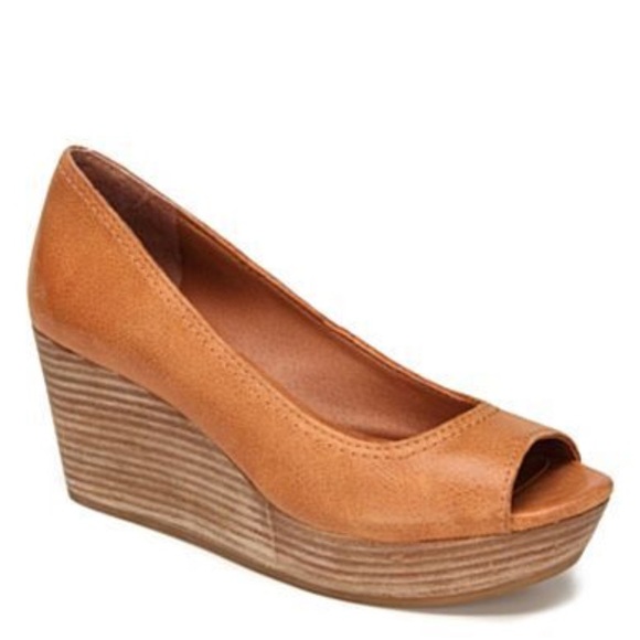 Lucky Brand Shoes - Lucky Brand Wedges Size 9